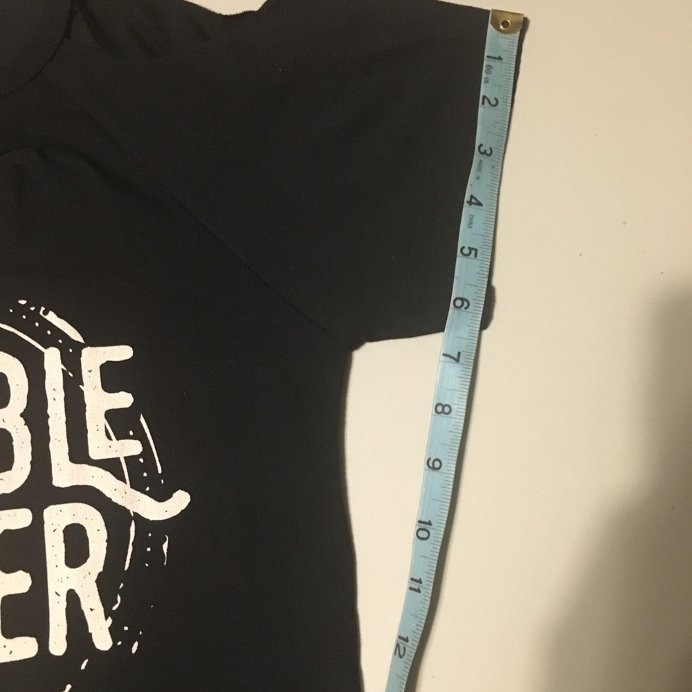 New Black Distressed Cold Shoulder Graphic T Shirt - Picture 8 of 8